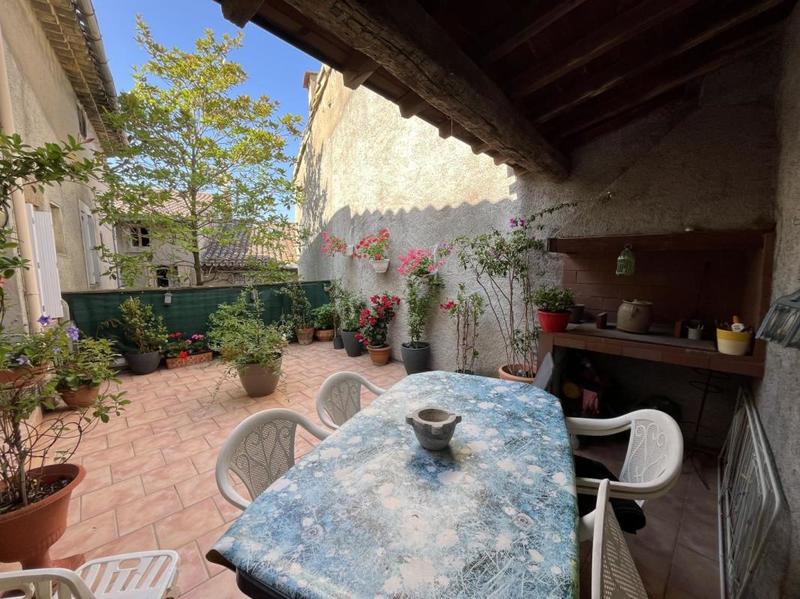 Maison - 240 m² - 6 pièces