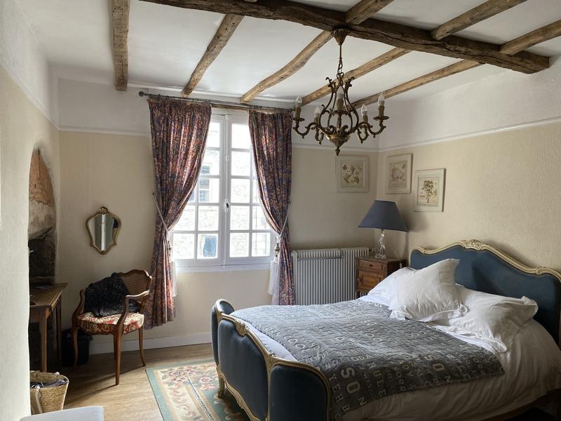 Maison ancienne - 190 m² - 6 pièces