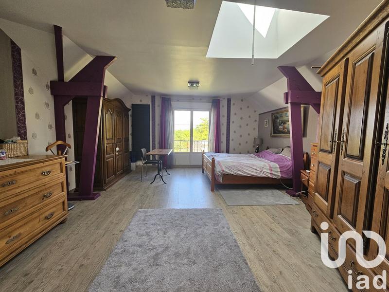 Maison - 183 m² - 9 pièces