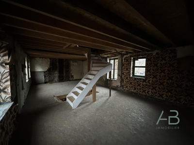 Maison - 160 m² - 8 pièces