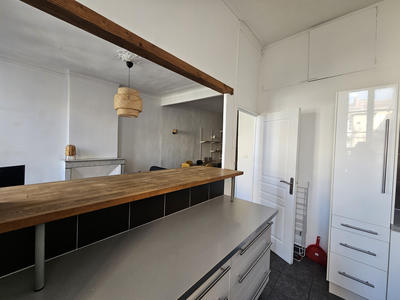 Appartement - 85 m² - 3 pièces