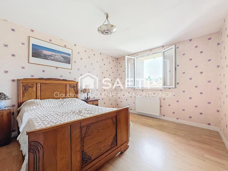 Maison - 95 m² - 5 pièces