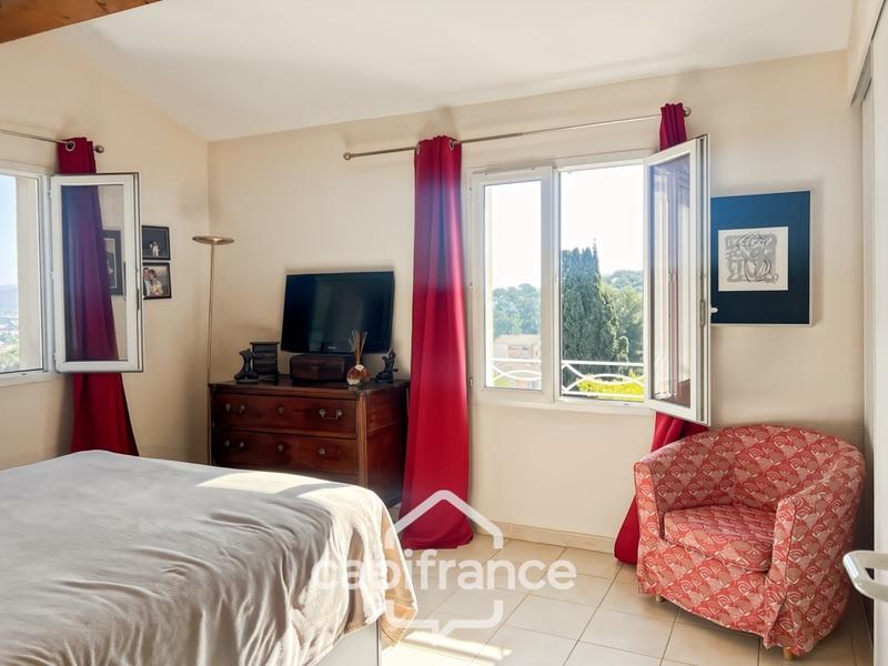 Duplex - 114 m² - 5 pièces