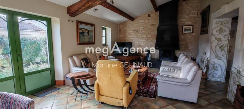 Maison - 295 m² - 8 pièces