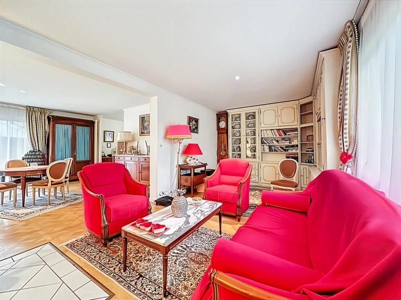 Maison - 165 m² - 5 pièces