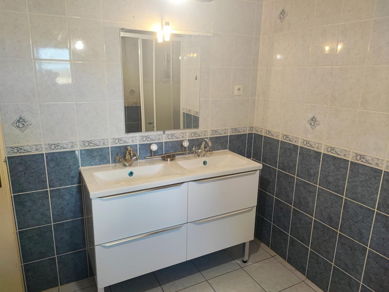 Maison - 102 m² - 4 pièces