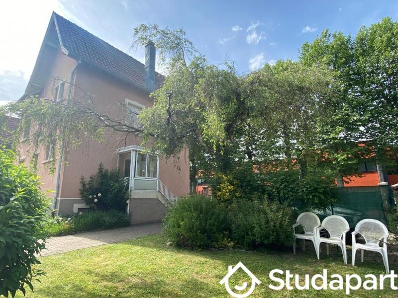 Chambre - 11 m² - 1 pièce