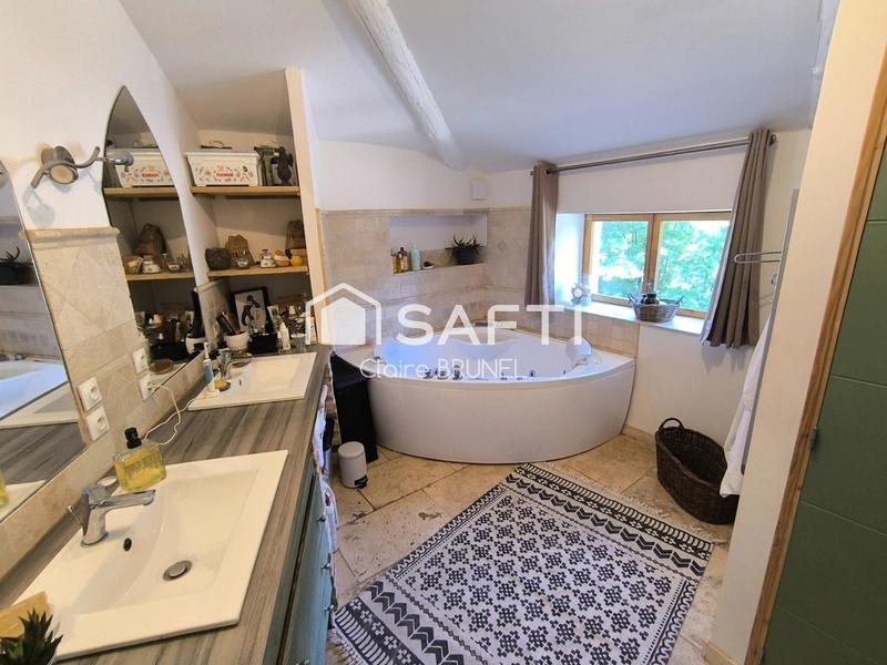 Maison - 115 m² - 6 pièces