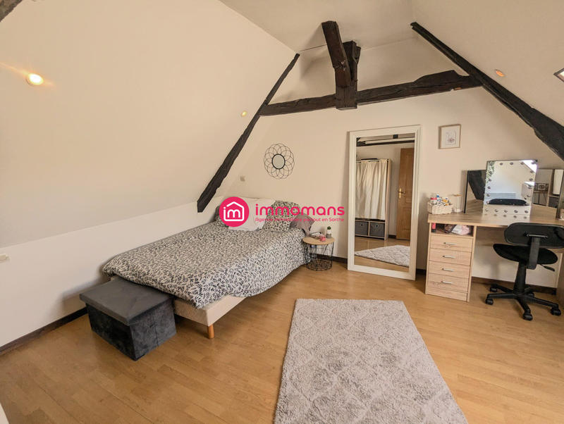 Maison - 142 m² - 7 pièces