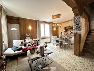 Maison - 196 m² - 8 pièces