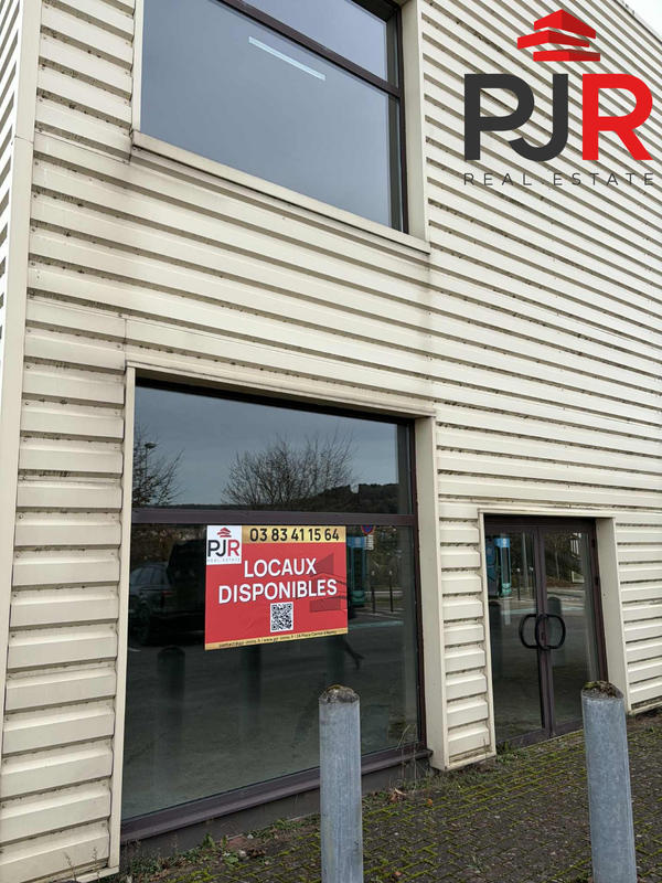 Local commercial - 882 m²