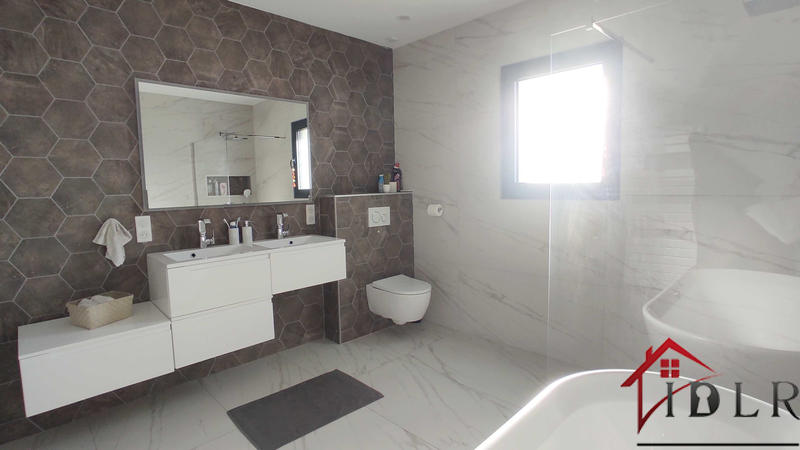 Villa - 178 m² - 5 pièces