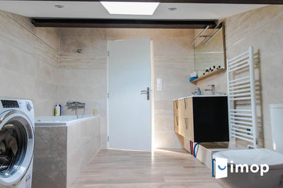 Maison - 247 m² - 10 pièces