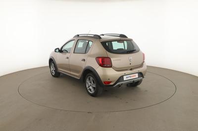 Dacia Sandero II 1.4 BoosterJet Hybrid AllGrip 129 ch