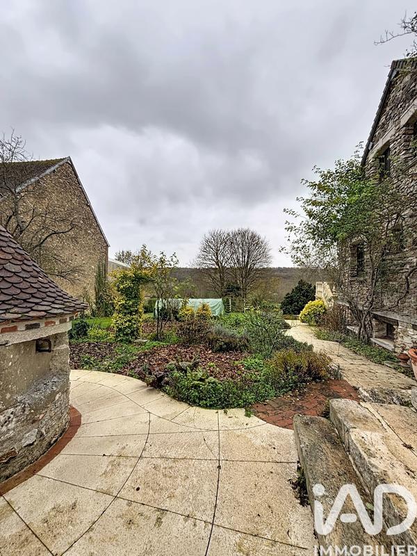 Maison - 182 m² - 7 pièces