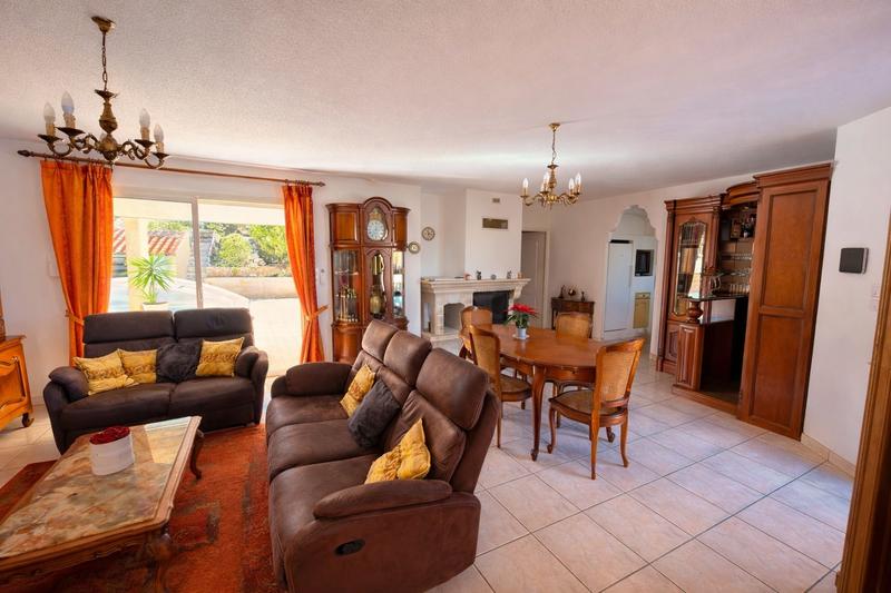 Villa - 145 m² - 6 pièces