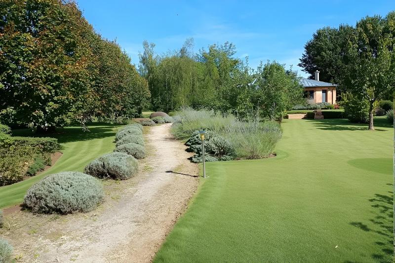 Local d'activités - 310 m² - 5 pièces