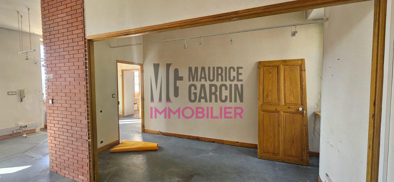 Maison - 210 m² - 4 pièces