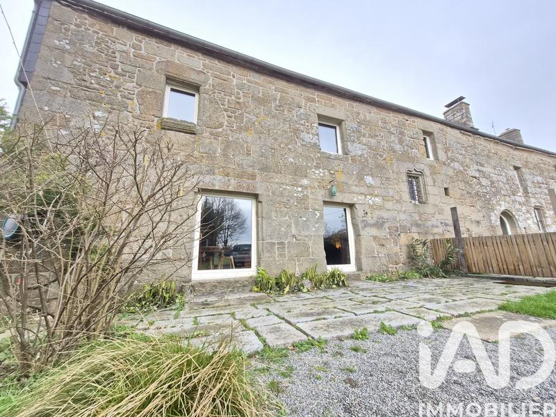 Maison - 232 m² - 7 pièces