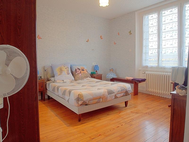 Maison - 200 m² - 7 pièces