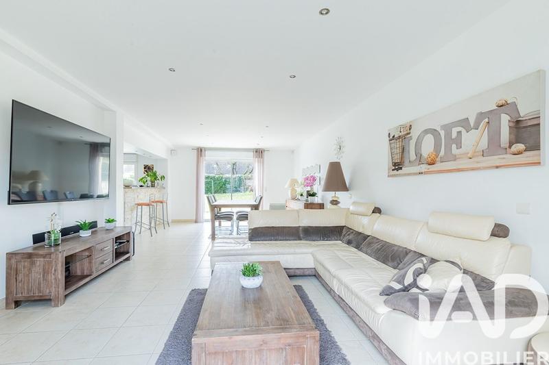 Maison - 199 m² - 7 pièces