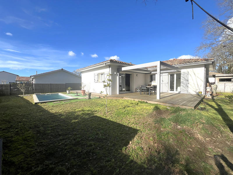 Maison - 86 m² - 4 pièces