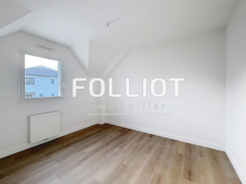 Maison - 99 m² - 5 pièces