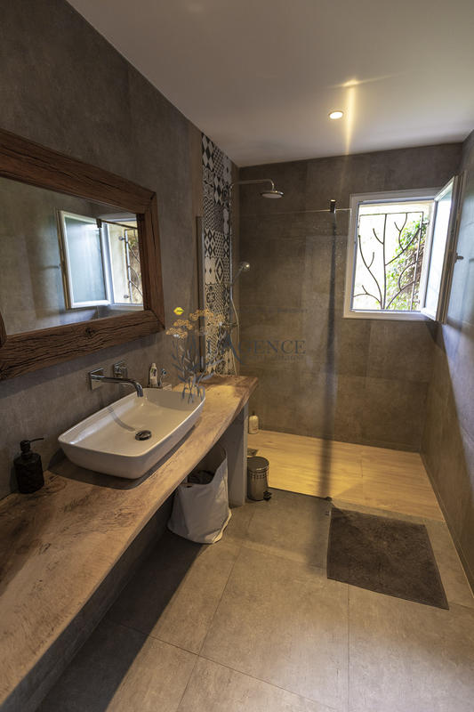 Maison - 156 m² - 6 pièces