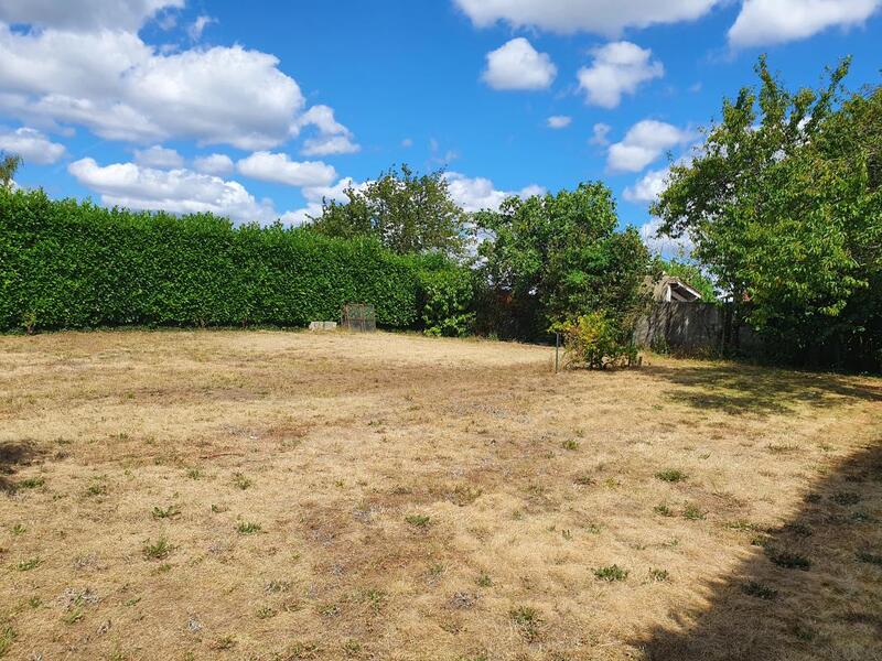 Terrain constructible - 300 m²