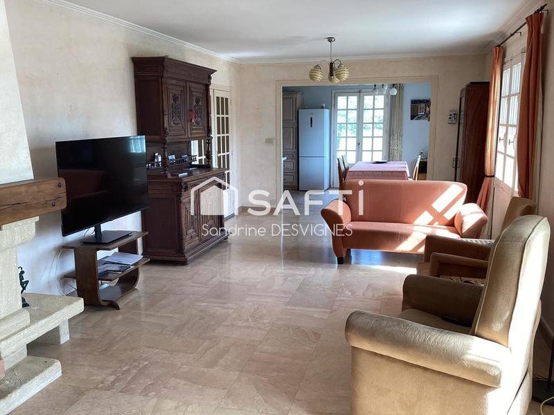 Maison - 210 m² - 8 pièces