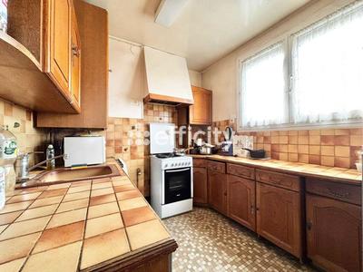 Appartement - 93 m² - 4 pièces