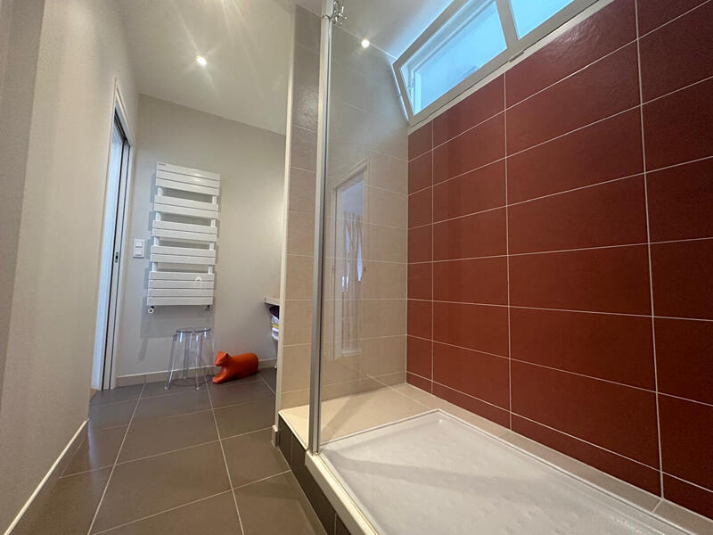 Appartement - 89 m² - 4 pièces