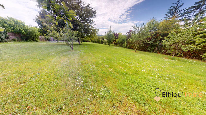 Maison - 99 m² - 6 pièces