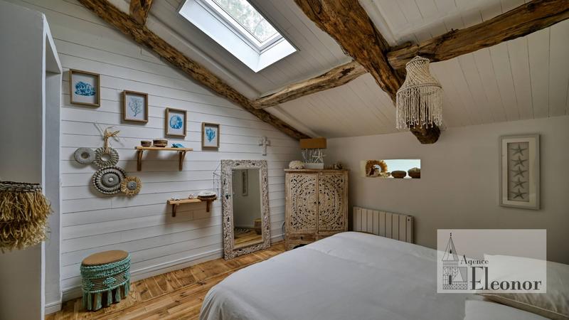 Maison ancienne - 309 m² - 6 pièces