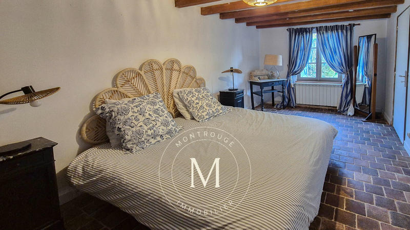 Maison - 192 m² - 6 pièces