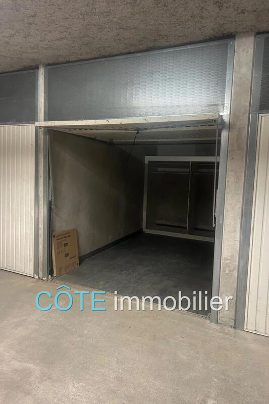 Parking / Garage - 15 m²