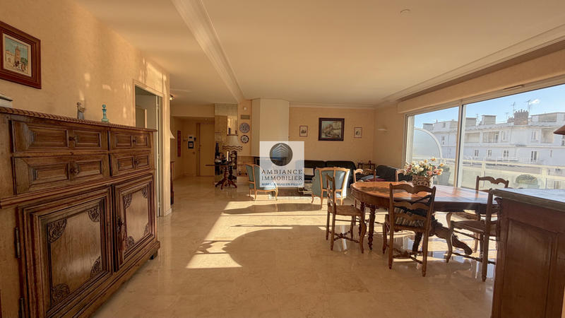 Appartement - 203 m² - 7 pièces