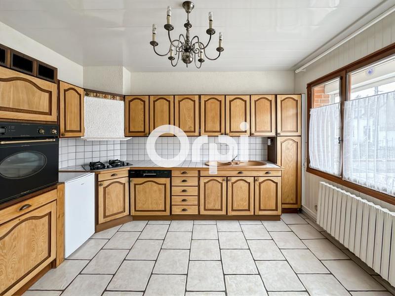 Maison - 98 m² - 4 pièces