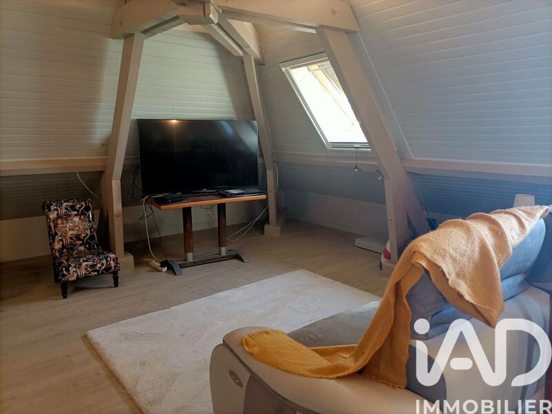 Maison - 180 m² - 7 pièces