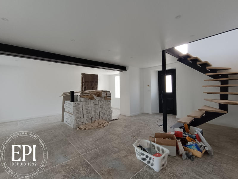 Propriété - 450 m² - 10 pièces