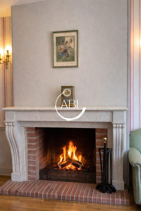 Maison ancienne - 230 m² - 9 pièces