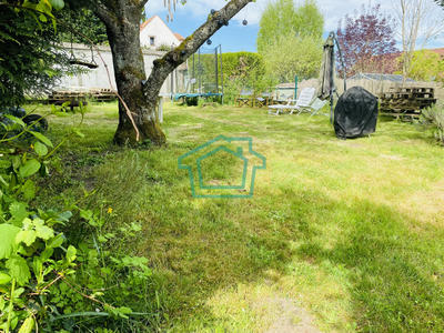 Maison - 90 m² - 5 pièces