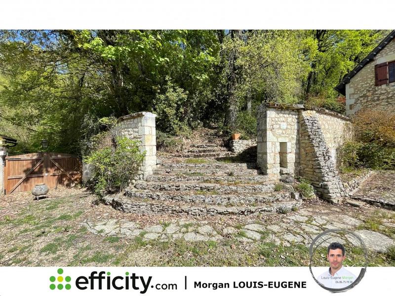 Demeure - 228 m² - 10 pièces