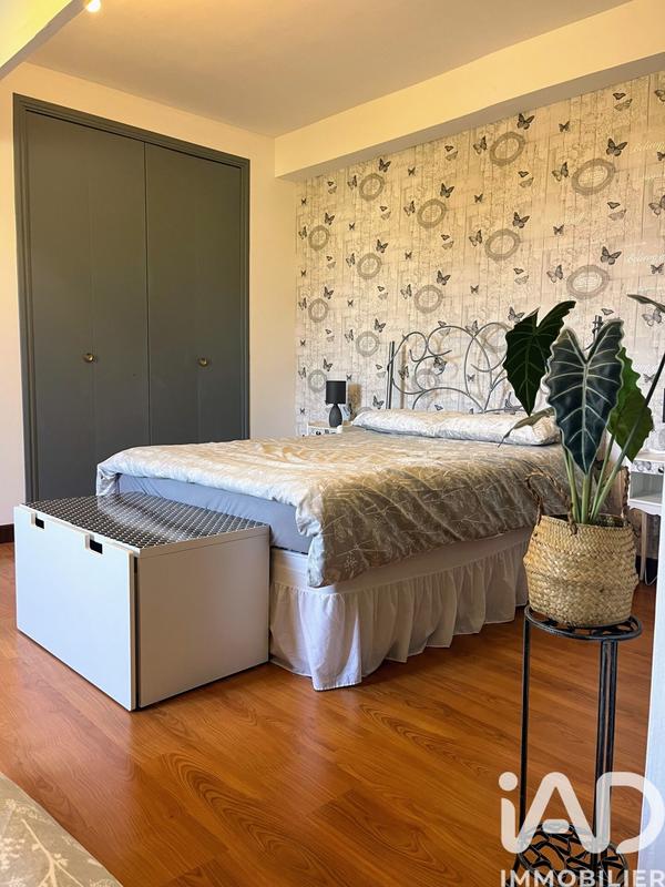 Maison - 475 m² - 13 pièces