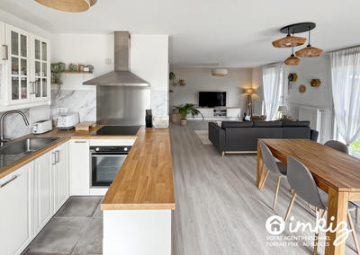 Appartement - 100 m² - 5 pièces