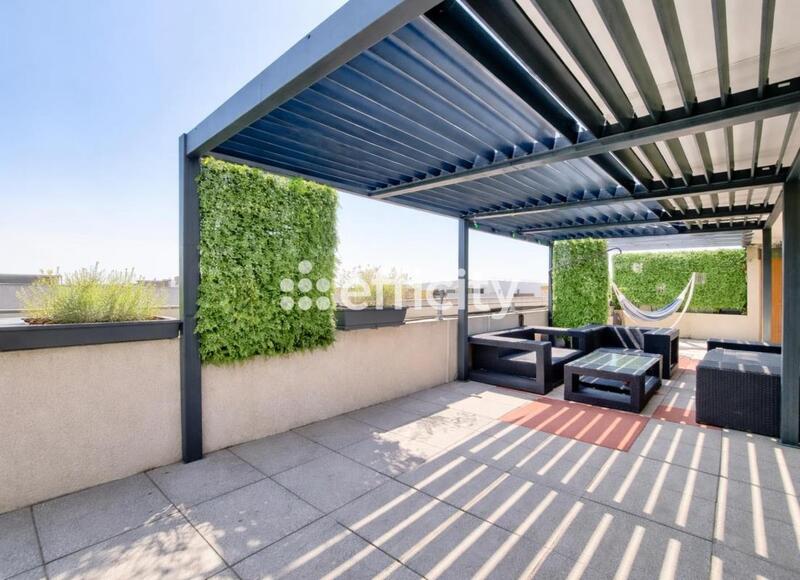 Appartement ancien - 95 m² - 4 pièces