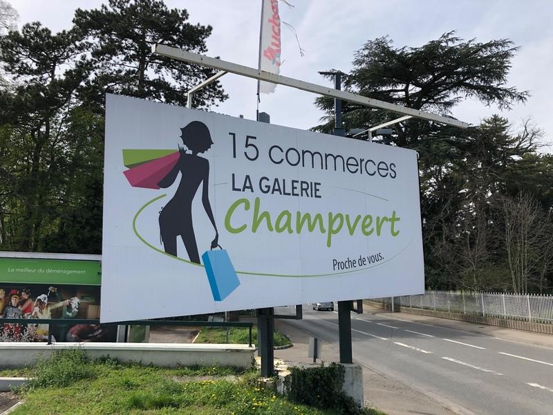 Local commercial - 87 m² - 1 pièce