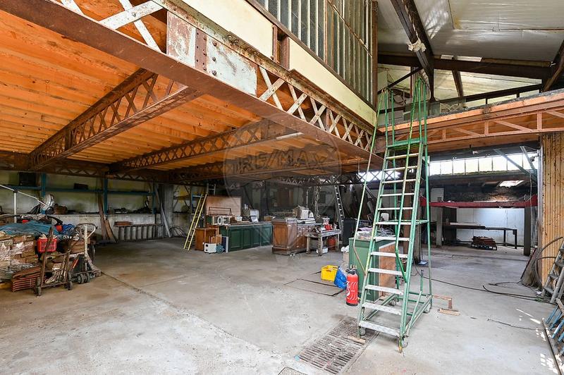 Atelier d'activités - 540 m² - 6 pièces