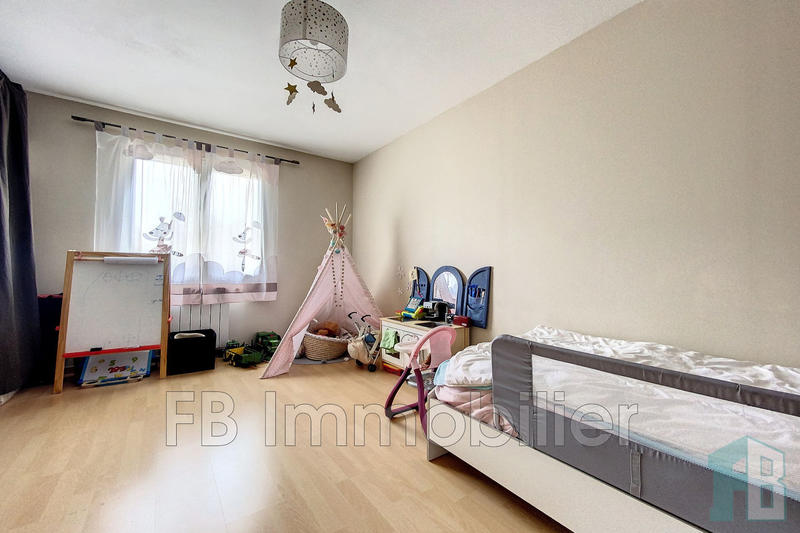 Maison - 146 m² - 5 pièces