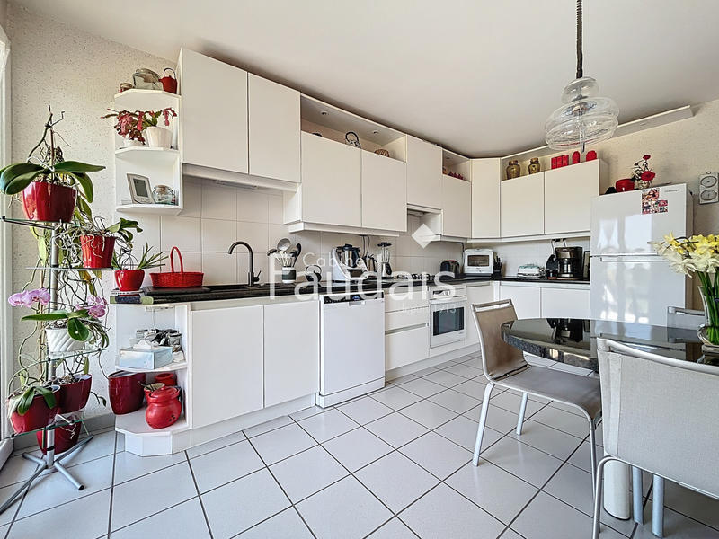 Maison - 171 m² - 6 pièces